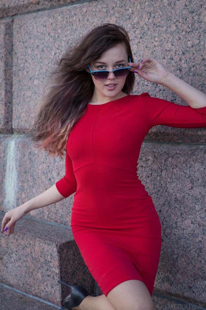 Мария, 18